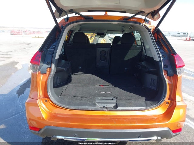 44689146 :رقم المزاد ، 5N1AT2MV7LC722903 vin ، 2020 Nissan Rogue Sv Intelligent Awd مزاد بيع