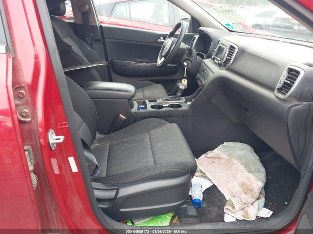 KNDPMCAC5H7164439 KIA Sportage Lx