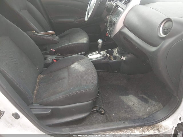 44689174 :رقم المزاد ، 3N1CN7AP1KL801824 vin ، 2019 Nissan Versa 1.6 Sv مزاد بيع