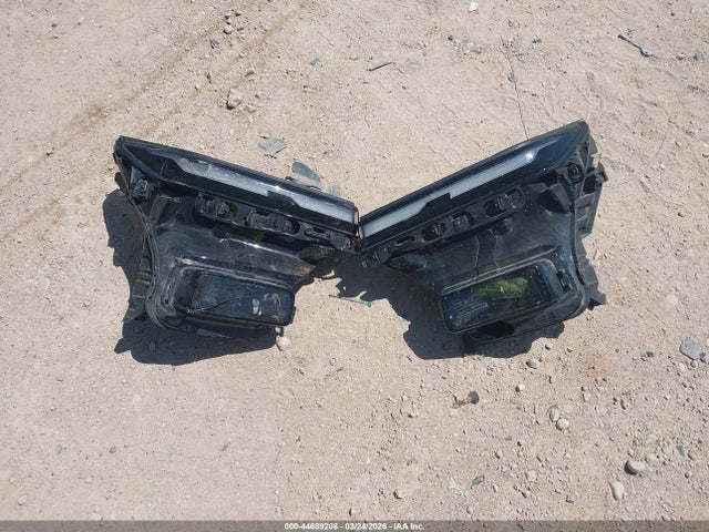 2026 Chevrolet Traverse Fwd Lt მანქანა იყიდება აუქციონზე, vin: 1GNERGKS3TJ140262, აუქციონის ნომერი: 44689208