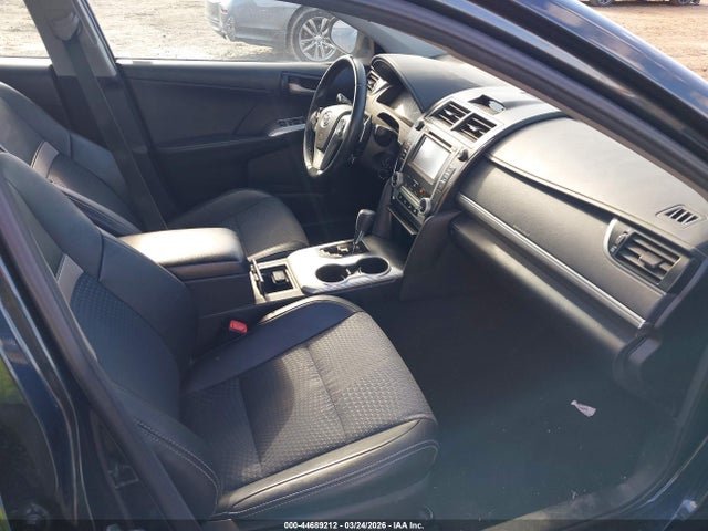 4T1BF1FK1EU374893 Toyota CAMRY SE