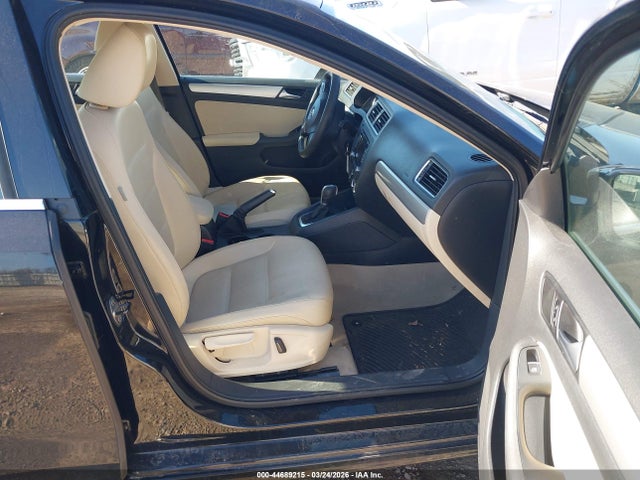Aukcja sprzedaży 2013 Volkswagen Jetta 2.5l Se, vin: 3VWDX7AJ8DM281588, numer aukcji: 44689215