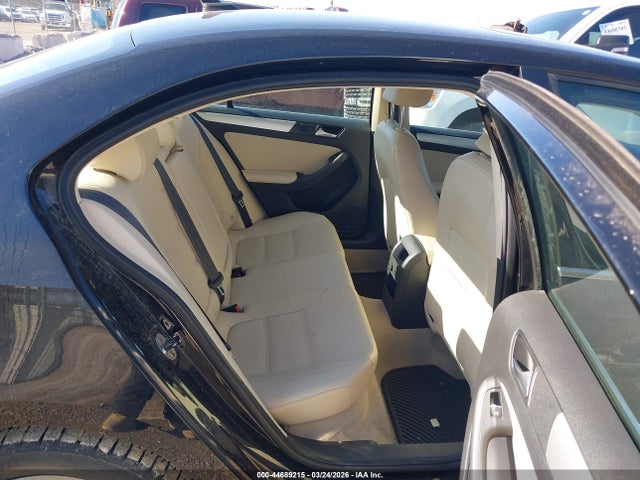 Aukcja sprzedaży 2013 Volkswagen Jetta 2.5l Se, vin: 3VWDX7AJ8DM281588, numer aukcji: 44689215