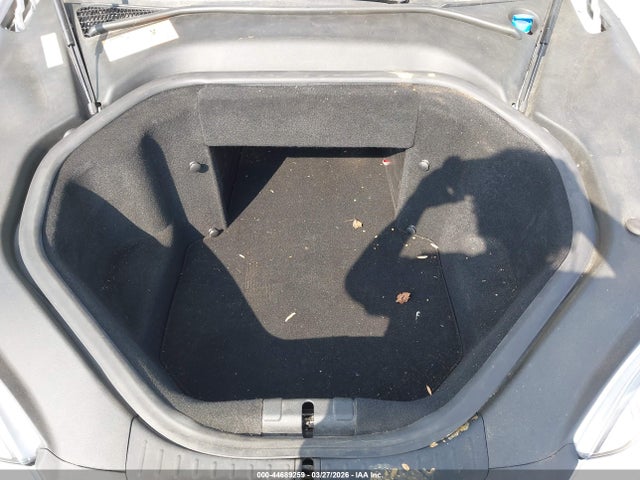 2013 Tesla Model S მანქანა იყიდება აუქციონზე, vin: 5YJSA1DN2DFP26998, აუქციონის ნომერი: 44689259