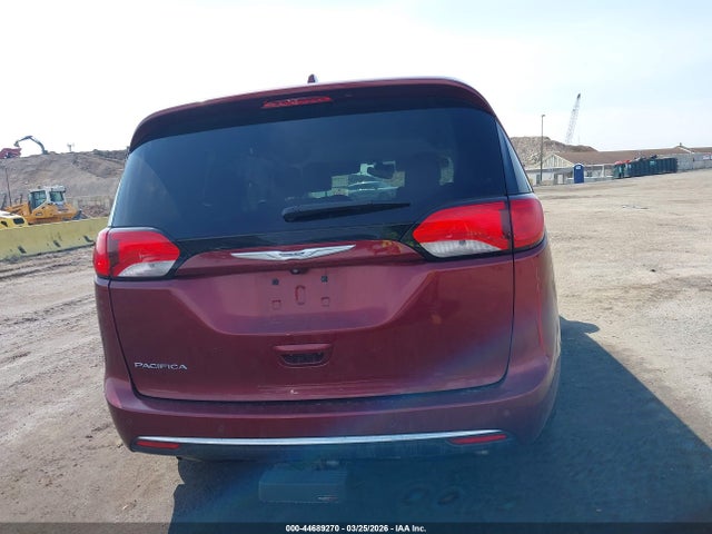 Продажа на аукционе авто 2018 Chrysler Pacifica Touring L Plus, vin: 2C4RC1EG8JR109260, номер лота: 44689270