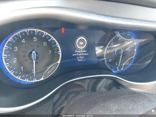 Продажа на аукционе авто 2018 Chrysler Pacifica Touring L Plus, vin: 2C4RC1EG8JR109260, номер лота: 44689270