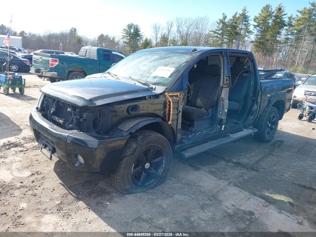 1N6AA0ECXEN513039 Nissan TITAN SV