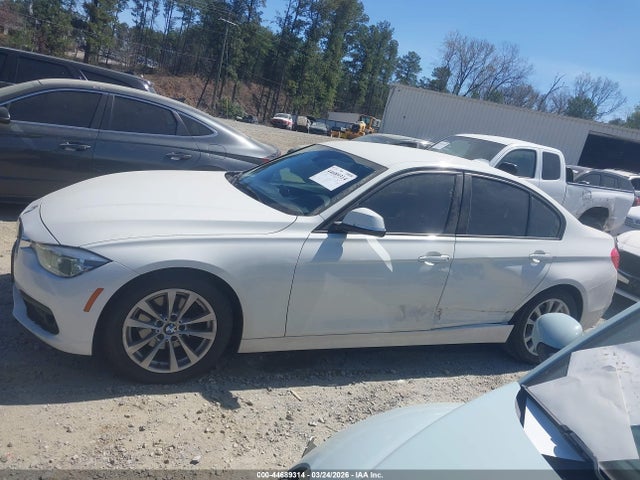 Продаж на аукціоні авто 2018 Bmw 320i, vin: WBA8A9C54JK623149, номер лоту: 44689314