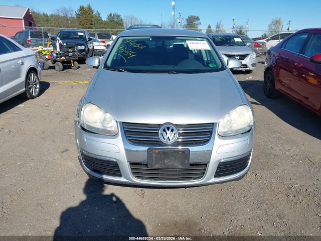 2010 Volkswagen Jetta Limited Edition მანქანა იყიდება აუქციონზე, vin: 3VWAZ7AJ2AM076339, აუქციონის ნომერი: 44689334