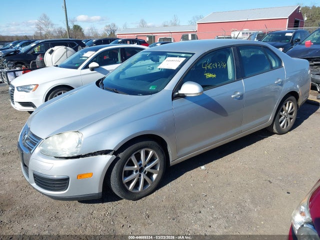 2010 VOLKSWAGEN JETTA 3VWAZ7AJ2AM076339 Photo 1