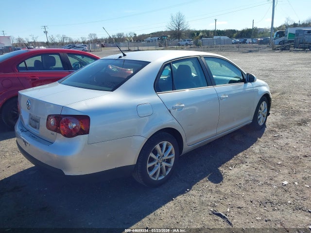 2010 VOLKSWAGEN JETTA 3VWAZ7AJ2AM076339 Photo 3
