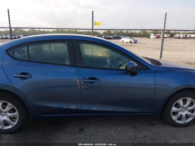 3MZBN1U70HM115050 Mazda Mazda3 Sport