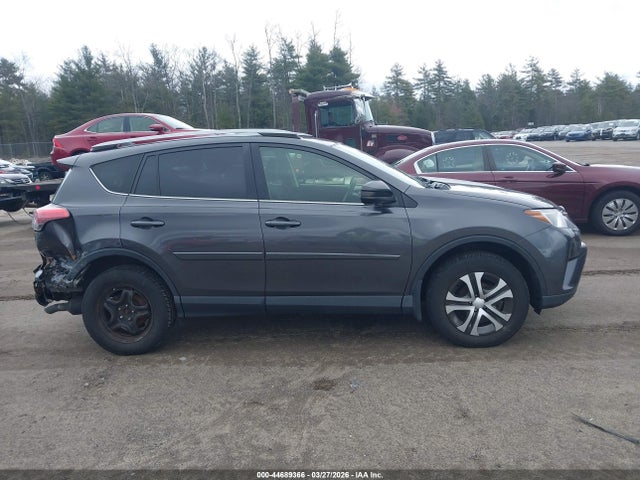 Toyota RAV4 LE 2017 JTMBFREV3HJ136905 Image 13