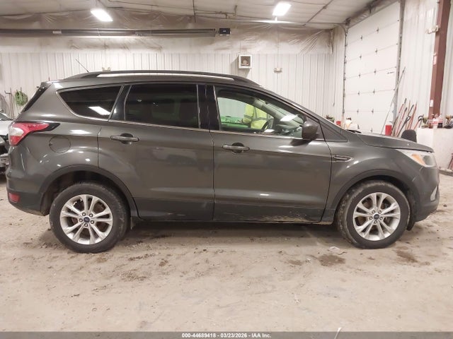 2017 Ford Escape Se მანქანა იყიდება აუქციონზე, vin: 1FMCU9GD7HUD88777, აუქციონის ნომერი: 44689418