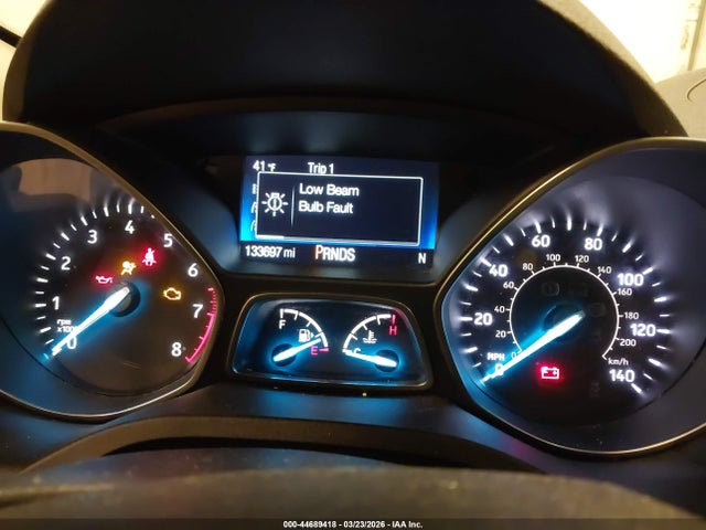 2017 Ford Escape Se მანქანა იყიდება აუქციონზე, vin: 1FMCU9GD7HUD88777, აუქციონის ნომერი: 44689418