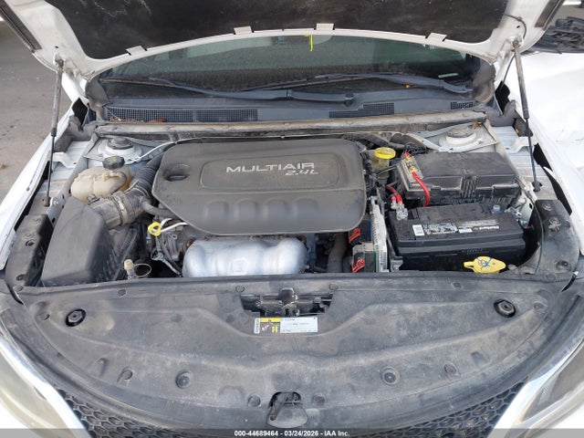 Продаж на аукціоні авто 2015 Chrysler 200 Limited, vin: 1C3CCCAB4FN641299, номер лоту: 44689464