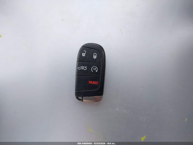 Продаж на аукціоні авто 2015 Chrysler 200 Limited, vin: 1C3CCCAB4FN641299, номер лоту: 44689464