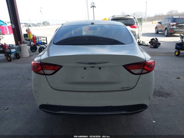 Продаж на аукціоні авто 2015 Chrysler 200 Limited, vin: 1C3CCCAB4FN641299, номер лоту: 44689464