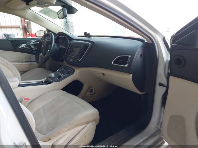 Продаж на аукціоні авто 2015 Chrysler 200 Limited, vin: 1C3CCCAB4FN641299, номер лоту: 44689464