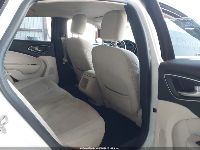 Продаж на аукціоні авто 2015 Chrysler 200 Limited, vin: 1C3CCCAB4FN641299, номер лоту: 44689464
