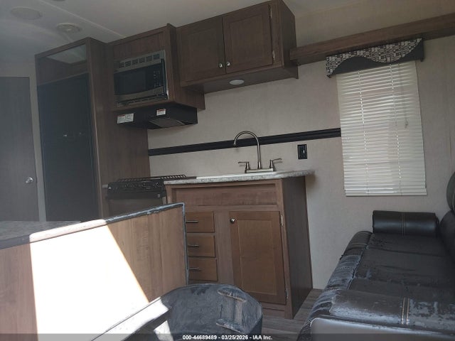 Продажа на аукционе авто 2017 Aspen 2710bh, vin: 4YDT27125HH922340, номер лота: 44689489