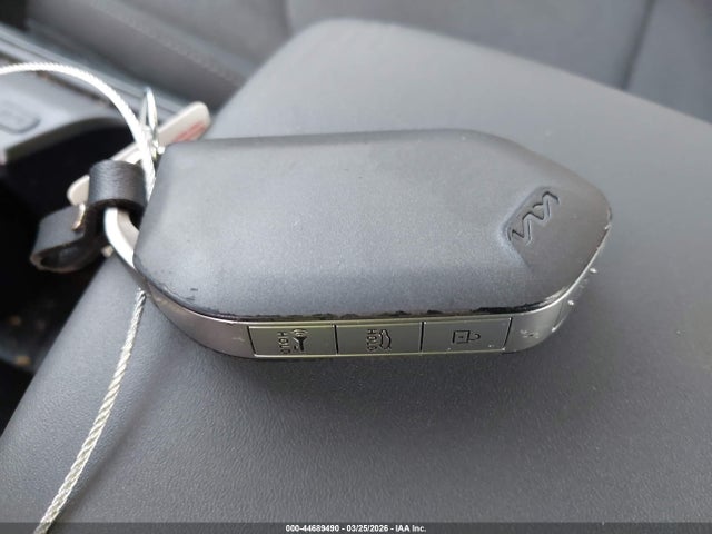 44689490 :رقم المزاد ، 3KPFT4DE7SE166248 vin ، 2025 Kia K4 Lxs مزاد بيع