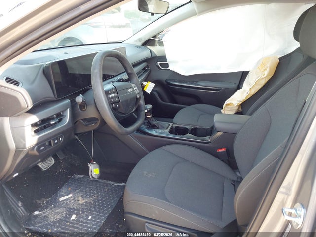 44689490 :رقم المزاد ، 3KPFT4DE7SE166248 vin ، 2025 Kia K4 Lxs مزاد بيع