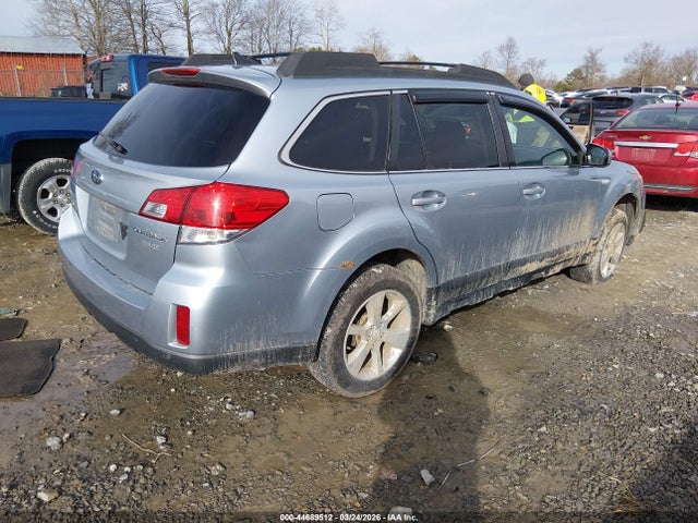 2014 Subaru Outback 2.5i Premium მანქანა იყიდება აუქციონზე, vin: 4S4BRBCC5E3316186, აუქციონის ნომერი: 44689512