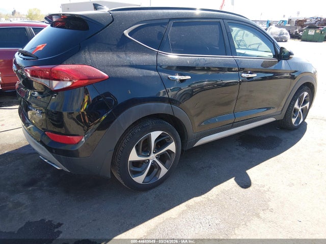 2017 HYUNDAI TUCSON KM8J3CA2XHU394510 Photo 3