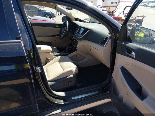 2017 HYUNDAI TUCSON KM8J3CA2XHU394510 Photo 4