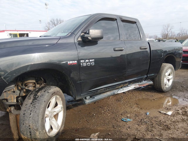 Продаж на аукціоні авто 2017 Ram 1500 Express  4x4 6'4 Box, vin: 1C6RR7FT6HS523280, номер лоту: 44689555