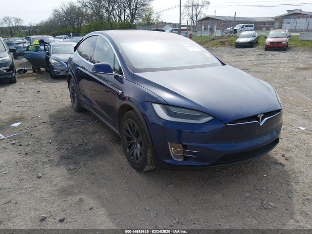 2018 TESLA MODEL X 5YJXCAE24JF118223