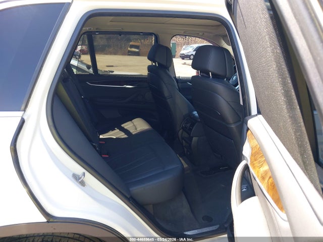 2014 BMW X5 5UXKR6C52E0J72870 Photo 7