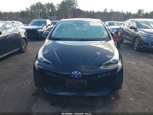 JTDKARFU3H3048283 Toyota Prius Four