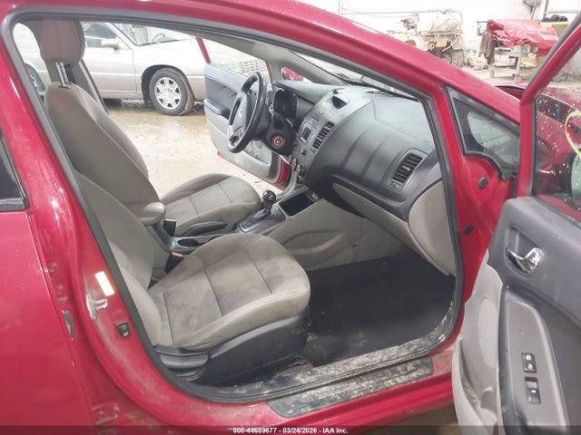 Продаж на аукціоні авто 2015 Kia Forte Lx, vin: KNAFX4A66F5347762, номер лоту: 44689677