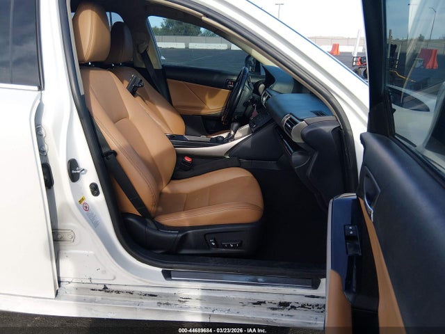 44689684 :رقم المزاد ، JTHCF1D27F5024917 vin ، 2015 Lexus Is 250 مزاد بيع