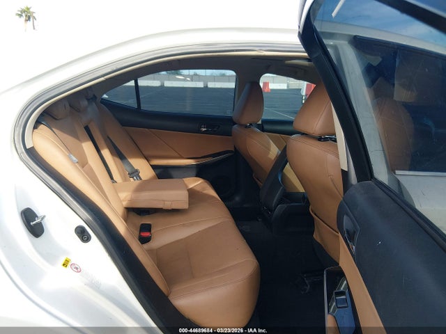 44689684 :رقم المزاد ، JTHCF1D27F5024917 vin ، 2015 Lexus Is 250 مزاد بيع