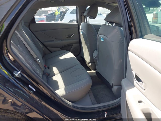 44689686 :رقم المزاد ، KMHLS4AG9NU241500 vin ، 2022 Hyundai Elantra Sel مزاد بيع