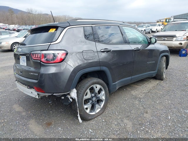 44689703 :رقم المزاد ، 3C4NJDCB8JT143967 vin ، 2018 Jeep Compass Limited 4x4 مزاد بيع