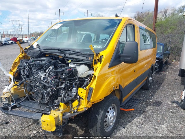Ford Transit-150 2023 1FTYE2Y82PKA84086 Image 2