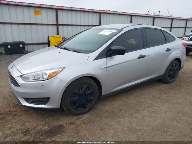 Ford FOCUS S 2018 1FADP3E29JL217819 Image 2