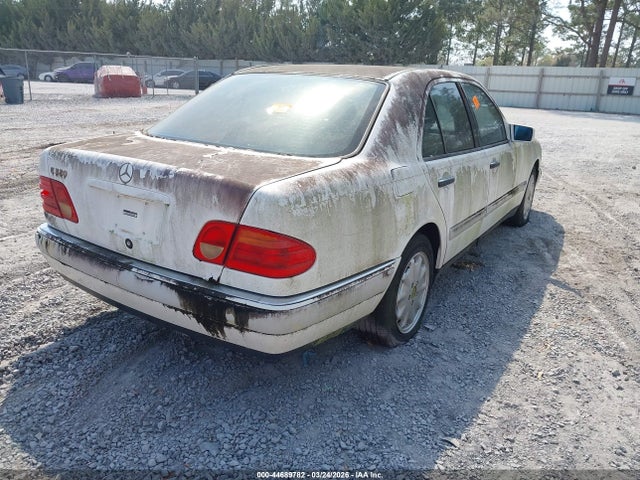 Продажа на аукционе авто 1996 Mercedes-benz E 320, vin: WDBJF55F9TJ022105, номер лота: 44689782