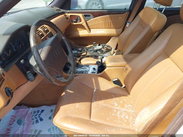 Продажа на аукционе авто 1996 Mercedes-benz E 320, vin: WDBJF55F9TJ022105, номер лота: 44689782