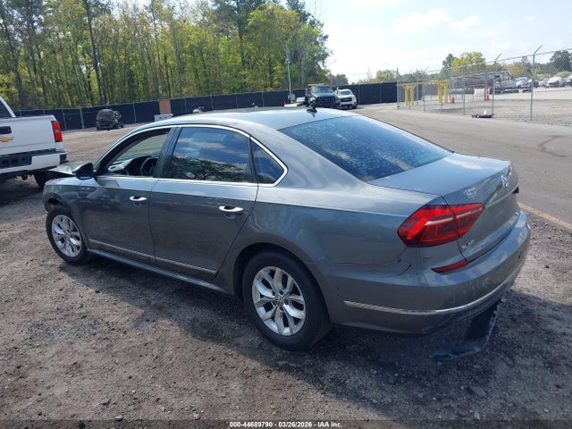 Продаж на аукціоні авто 2017 Volkswagen Passat 1.8t S, vin: 1VWAT7A35HC032673, номер лоту: 44689790