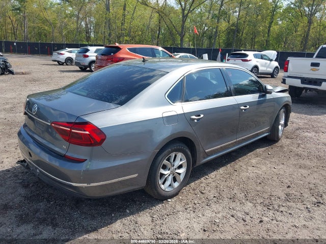 Продаж на аукціоні авто 2017 Volkswagen Passat 1.8t S, vin: 1VWAT7A35HC032673, номер лоту: 44689790