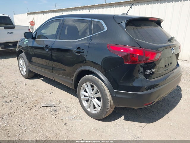 JN1BJ1CP5KW229717 Nissan Rogue Sport S