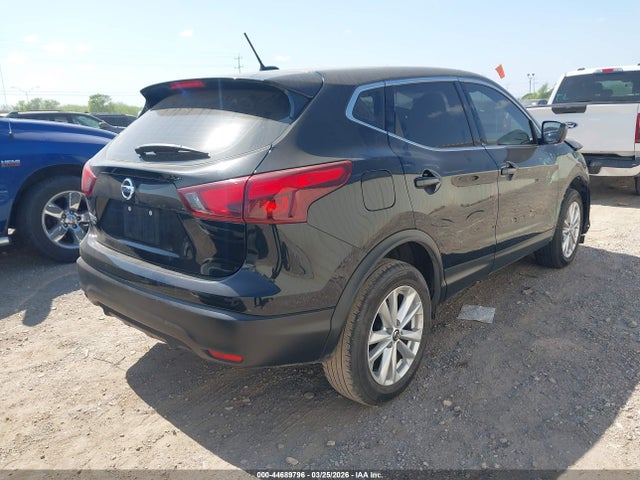 JN1BJ1CP5KW229717 Nissan Rogue Sport S