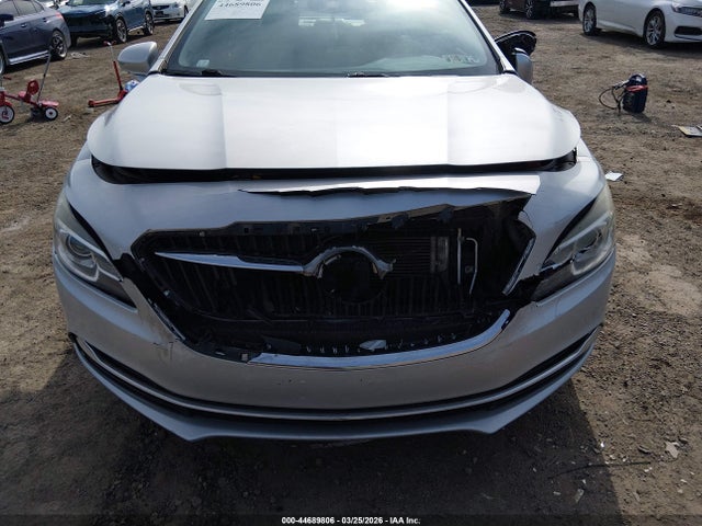 2018 Buick Lacrosse Essence მანქანა იყიდება აუქციონზე, vin: 1G4ZP5SZ7JU126406, აუქციონის ნომერი: 44689806