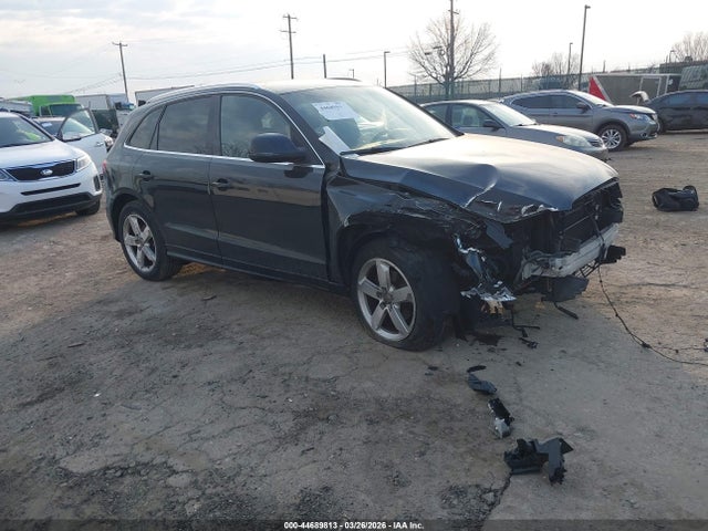 2011 Audi Q5 3.2 Premium Plus მანქანა იყიდება აუქციონზე, vin: WA1DKAFPXBA110826, აუქციონის ნომერი: 44689813