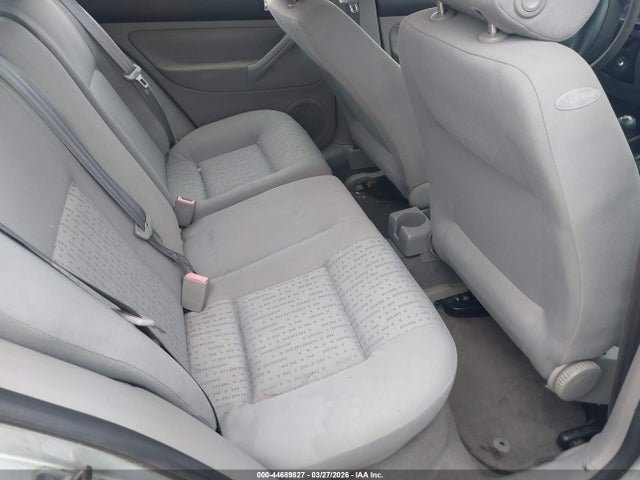 44689827 :رقم المزاد ، 9BWFL61J344008285 vin ، 2004 Volkswagen Golf Gl 2.0l مزاد بيع